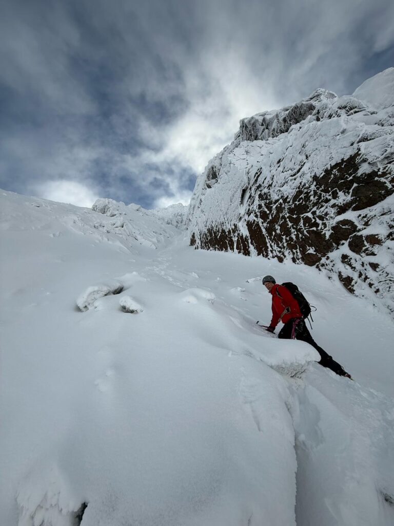 Martin starting on Aladdins Couloir